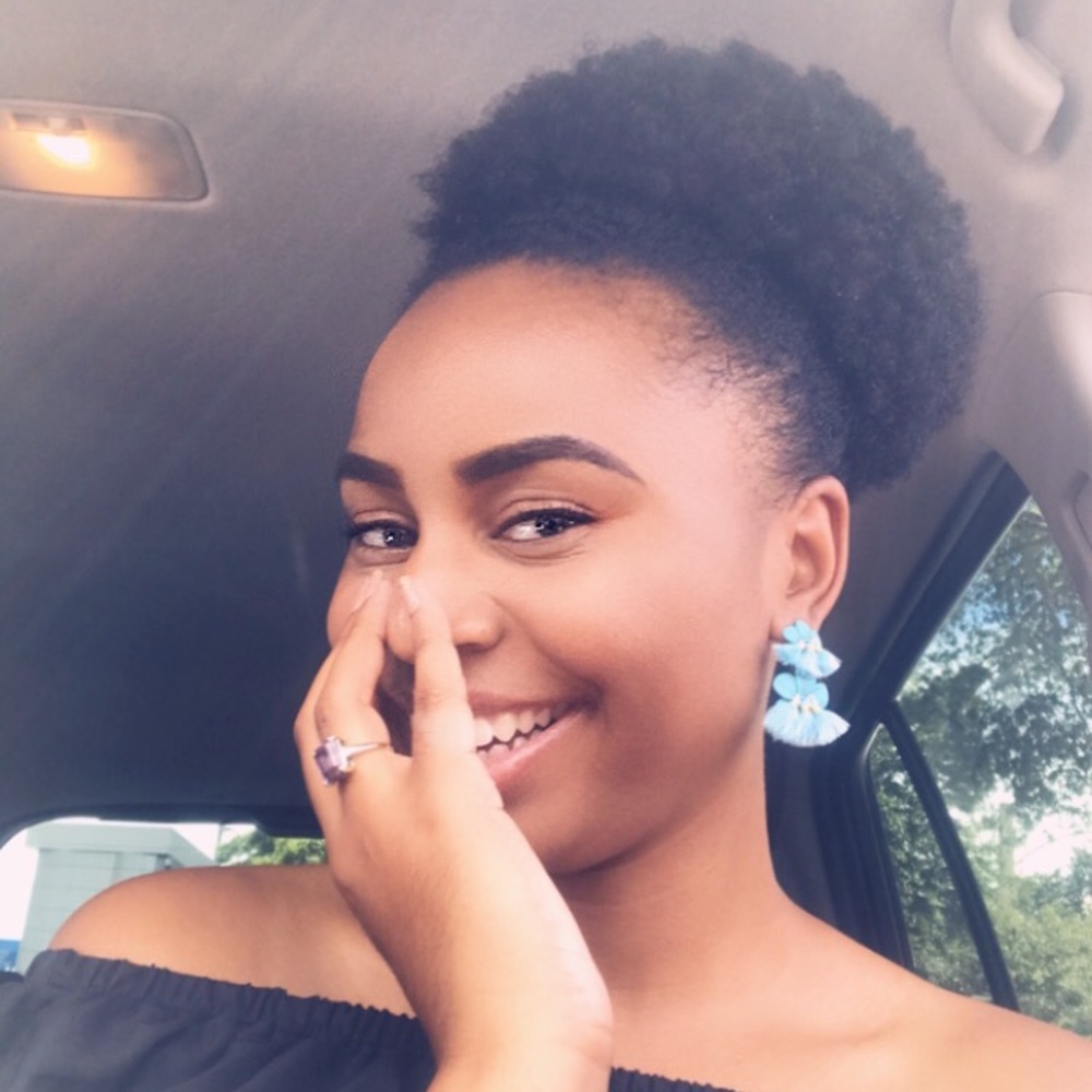 Meet your Posher, Rebekah